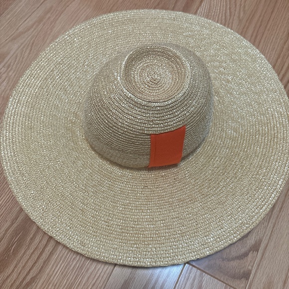 Beautiful Sun Hat - Picture 1 of 3